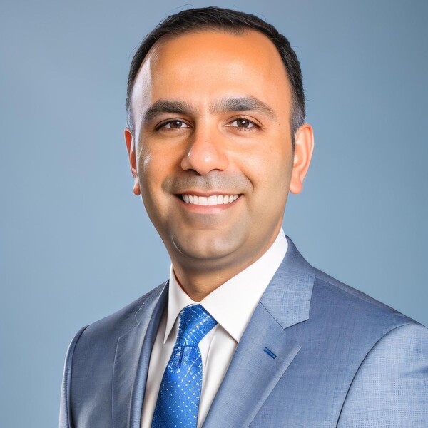 Profile picture of Farzad Poursadegh