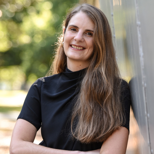 Profile picture of Elise Kalokerinos
