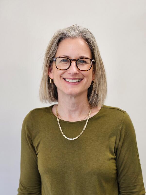 Profile picture of Sarah Holdsworth-Carson