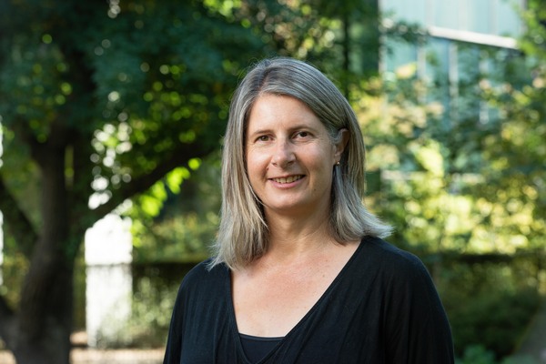 Profile picture of Lisa Palmer